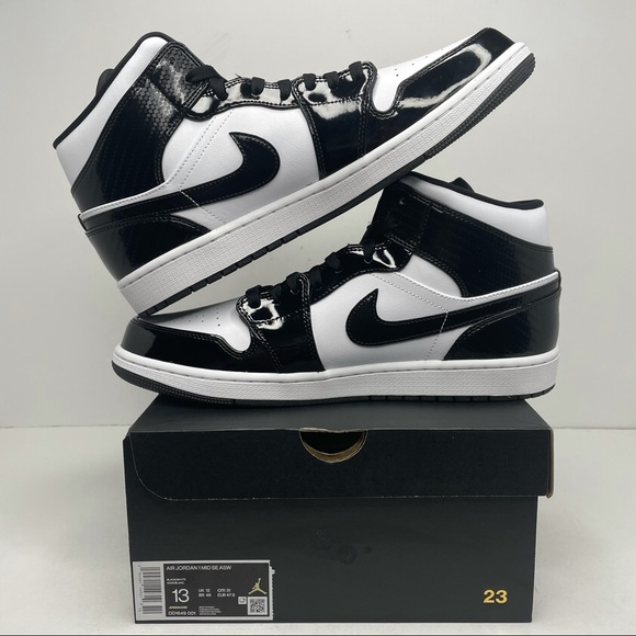 Nike Air Jordan 1 Retro Mid SE “Carbon Fiber” NEW - Picture 3 of 7